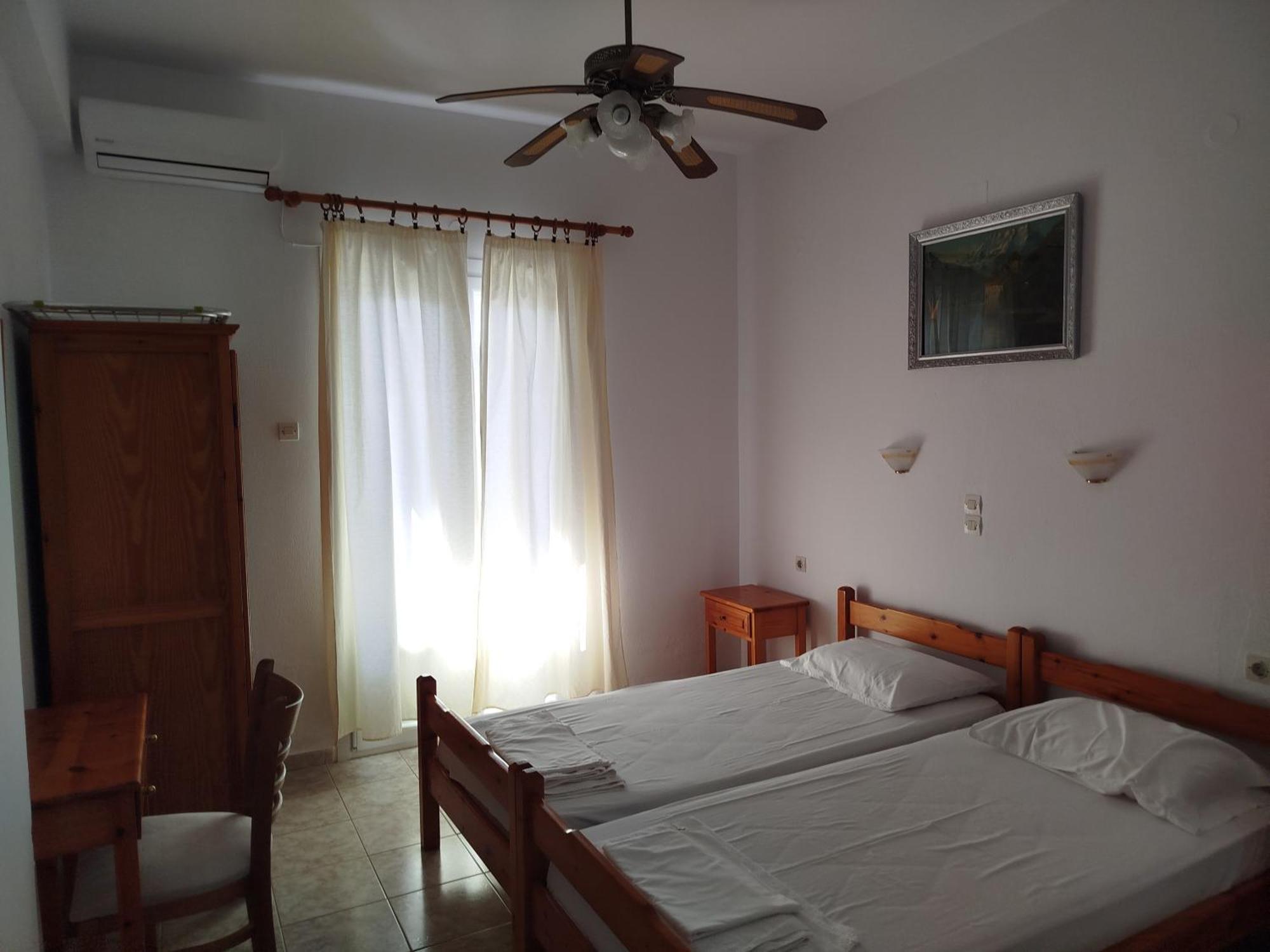 Karagiozos Studios & Apartments سكوبيلوس تاون المظهر الخارجي الصورة